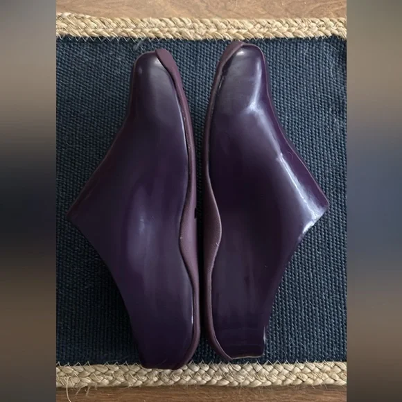 FITFLOP Purple Patent Leather Slip-On Clogs-Size 9 - Picture 4 of 5